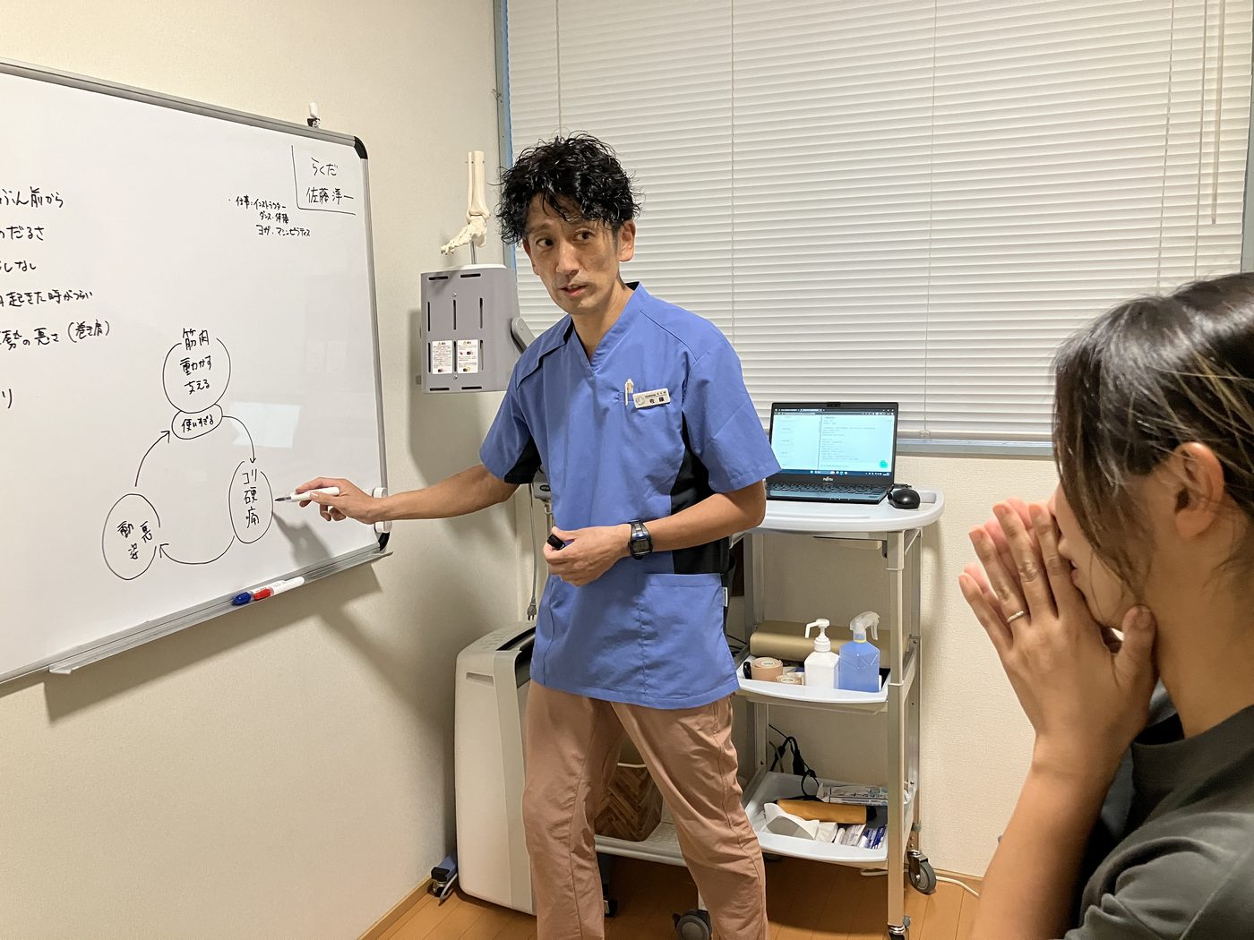 頭皮や薄毛の悩みをていねいに伺うカウンセリング